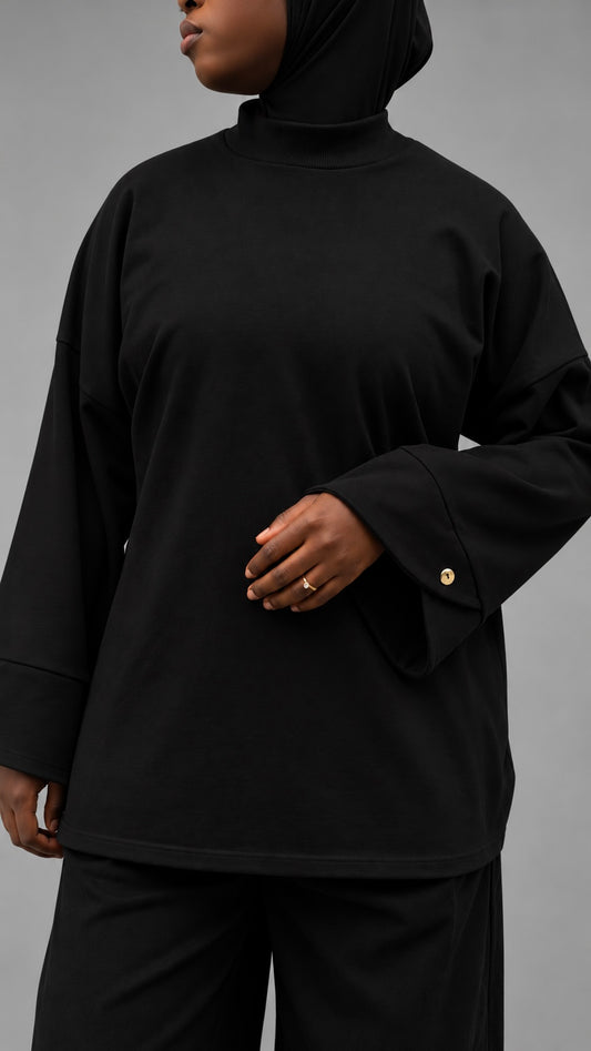 THE SIGNATURE TEE