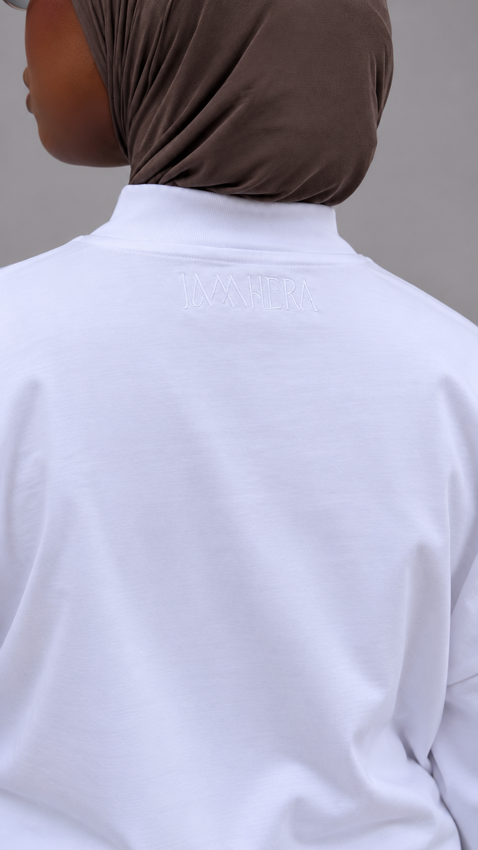THE SIGNATURE TEE