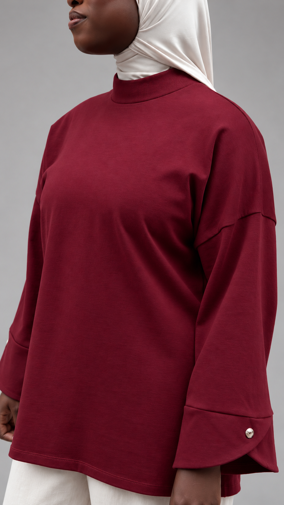 THE SIGNATURE TEE